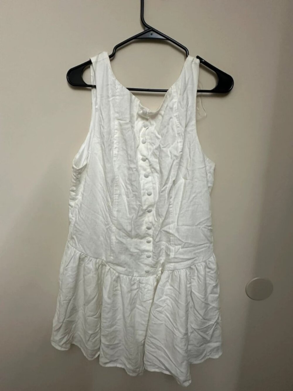 White sleeveless mini dress with button front closure, size XL